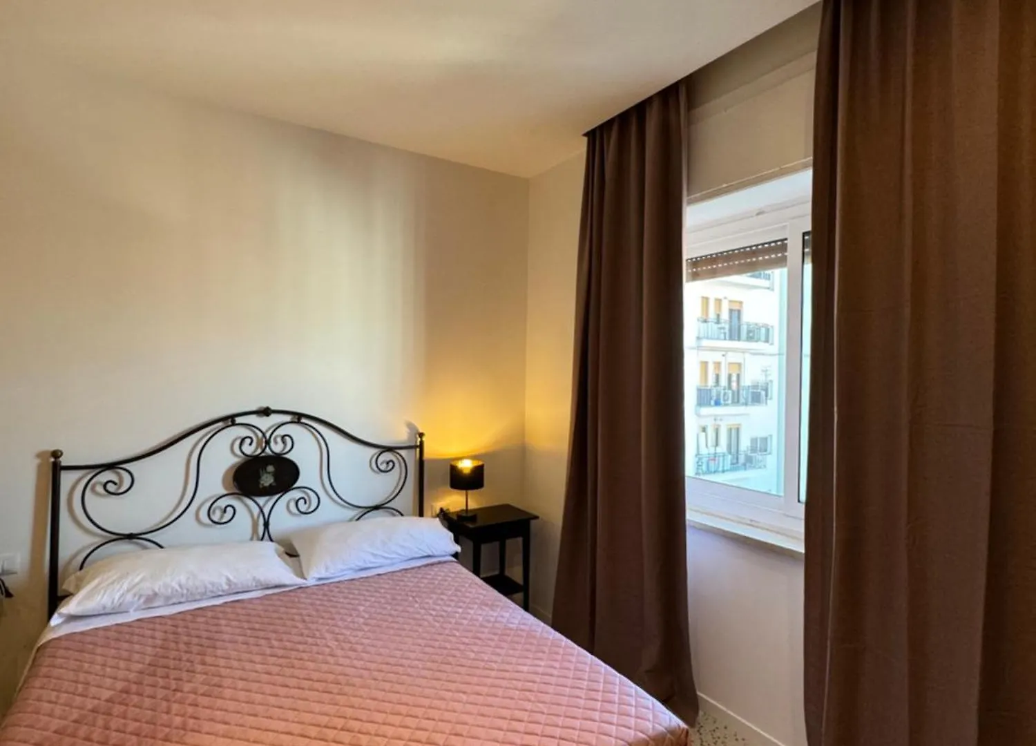 Affittacamere Hotel Art Flat Municipio Napoli Italia